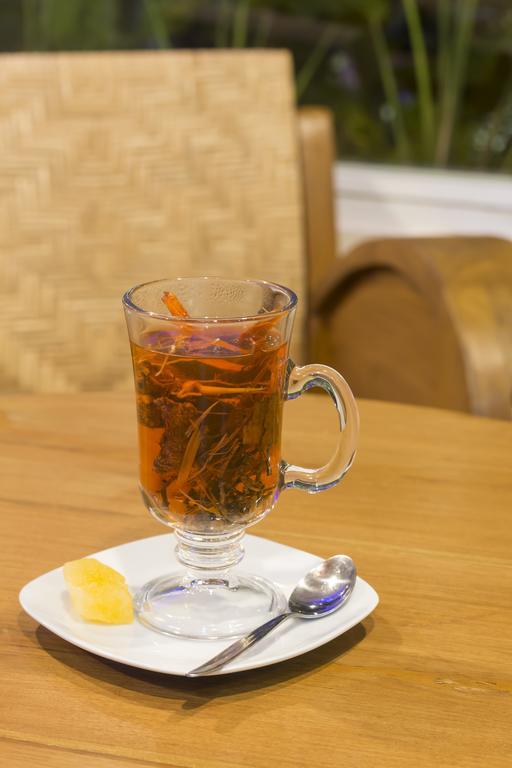 Hotel Grand Puri Saron Yogyakarta Esterno foto
